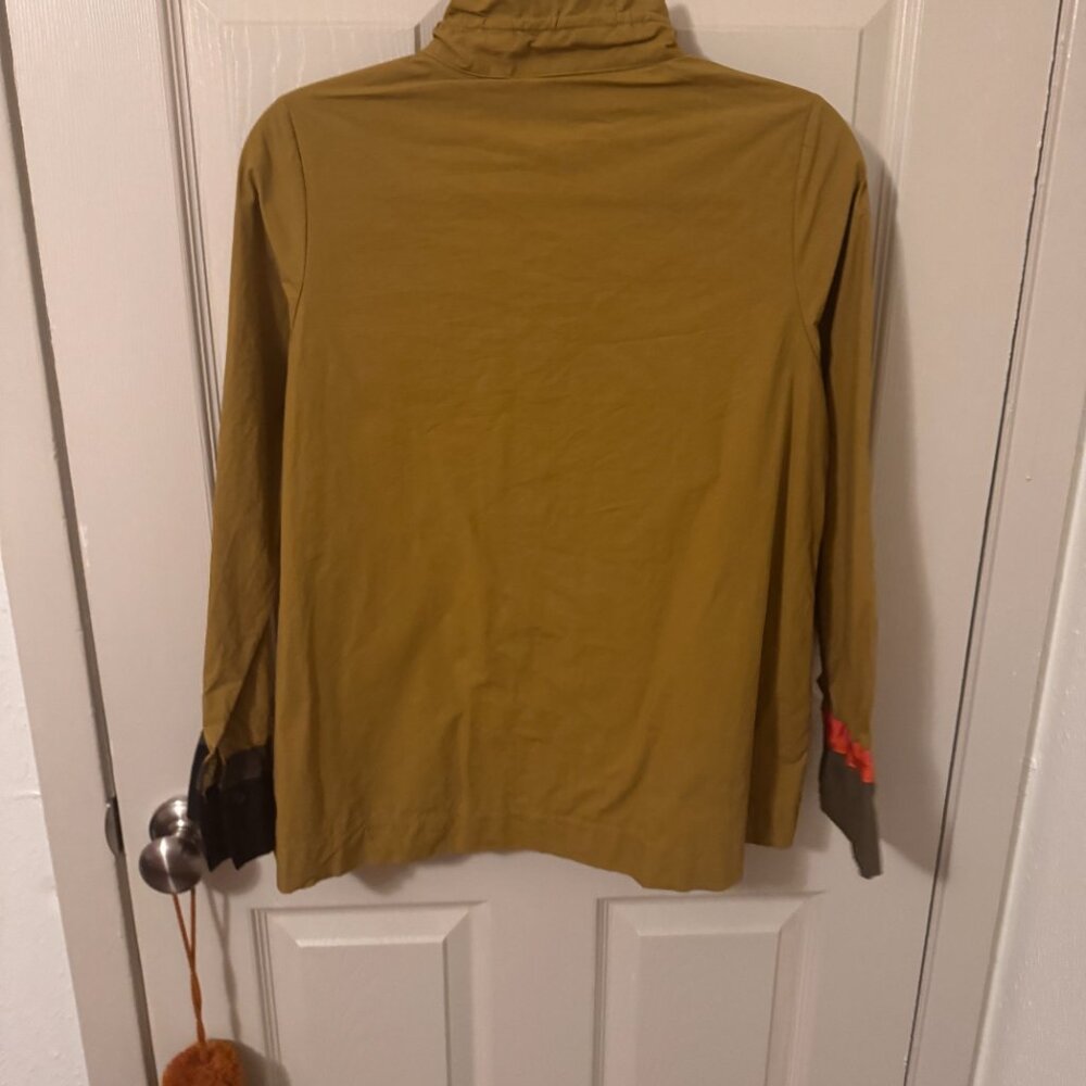 Beautiful Olive Jacket With Statement Accents - image 2